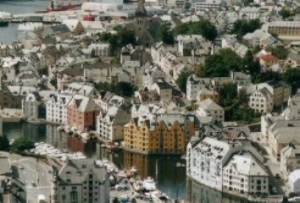 {Ålesund}